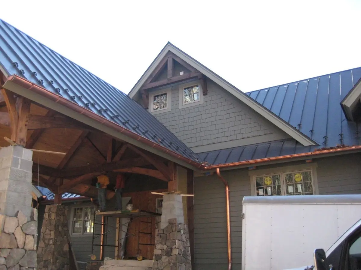 Craftsman Roofing team delivering quality roofing work in Washington Mall
